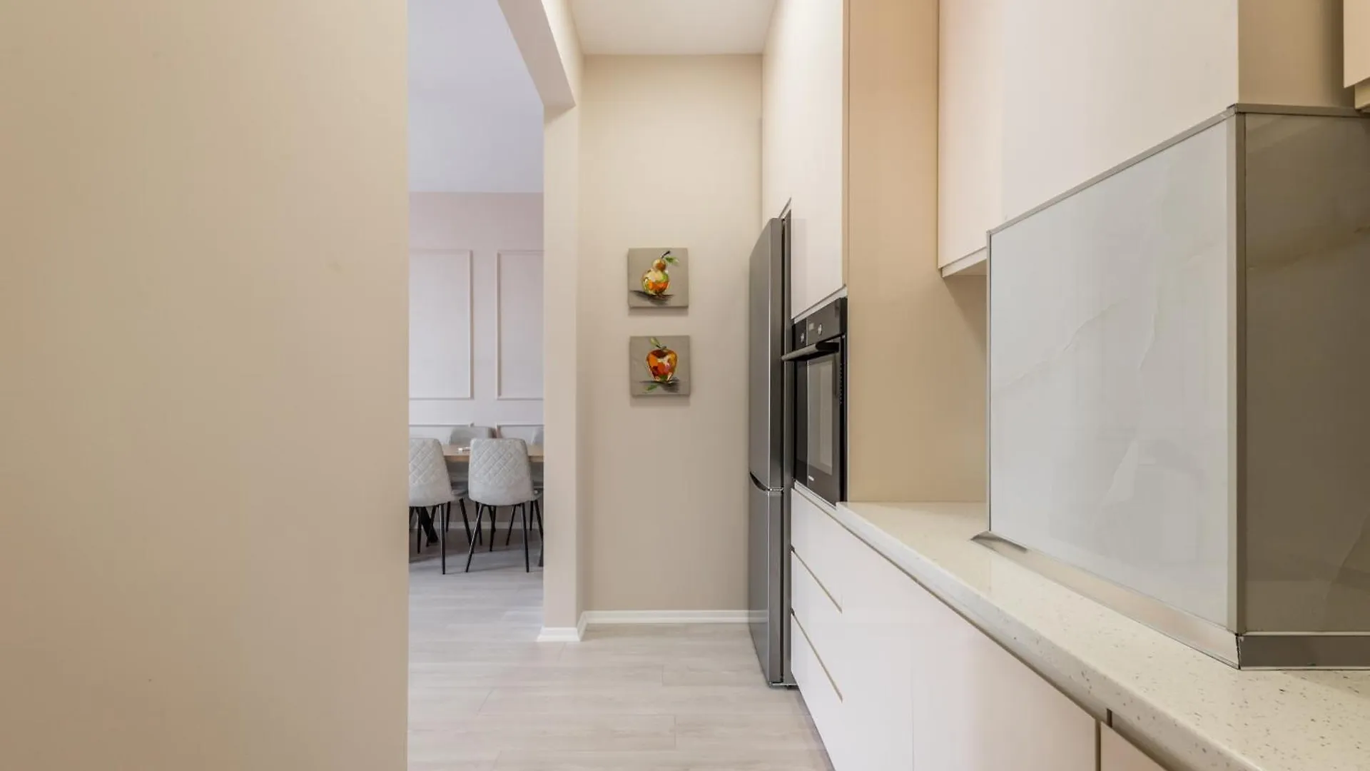 Luxurious Panoramic Apartment Tiran