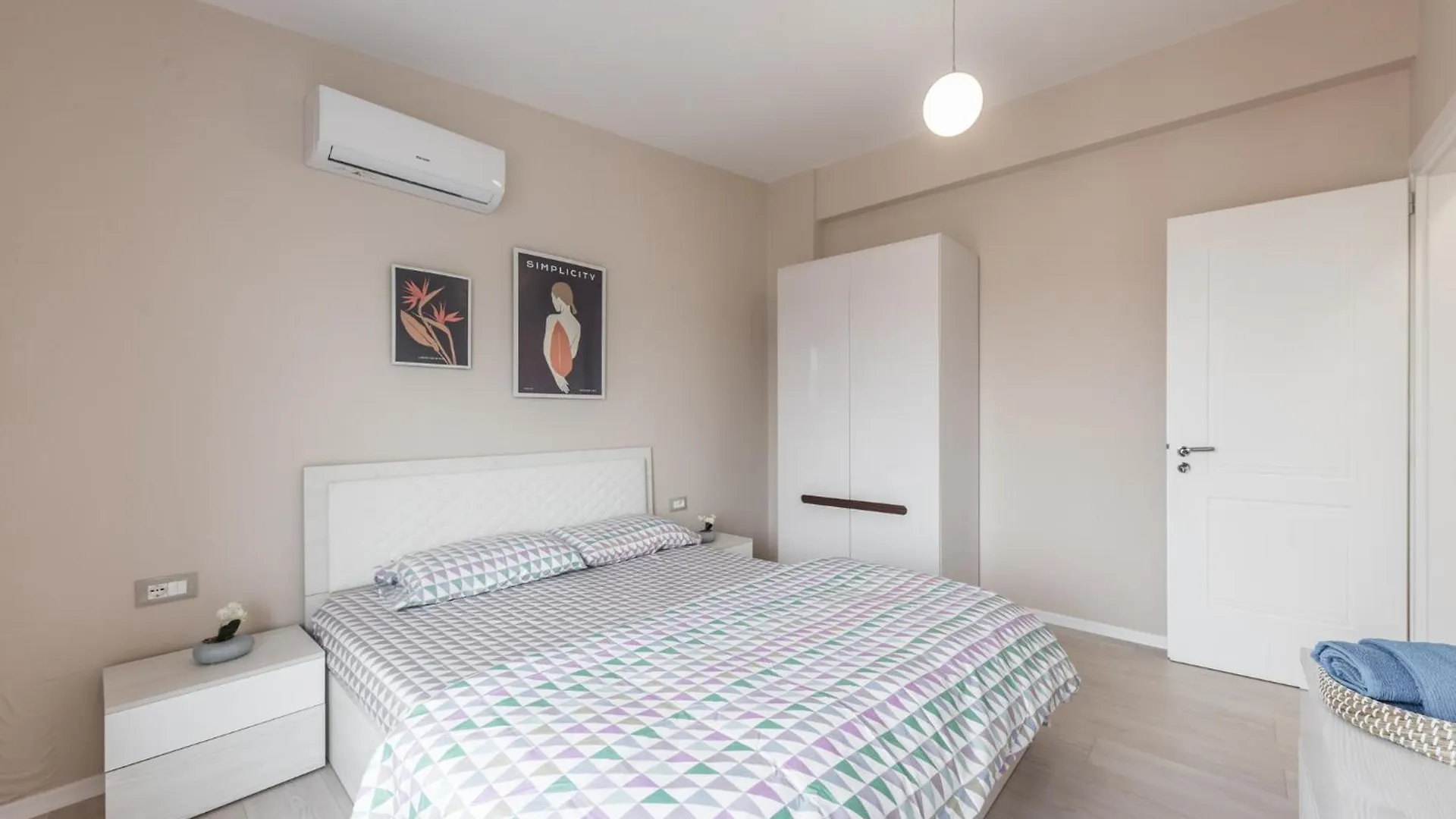 Luxurious Panoramic Apartment Tiran